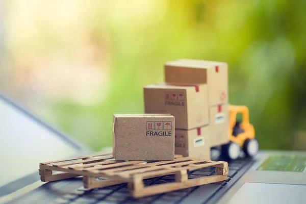 Read more about the article Dropshipping Made Easy: Discovering Reliable Suppliers with SaleHoo